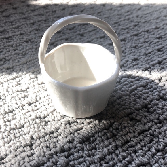 Wedgwood Other - WEDGWOOD TINY EASTER BASKET